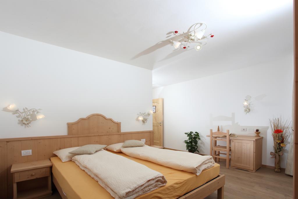 Agritur Al Canyon Villa Cloz ภายนอก รูปภาพ